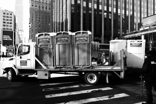 Best Portable bathroom rental  in Memphis, TX